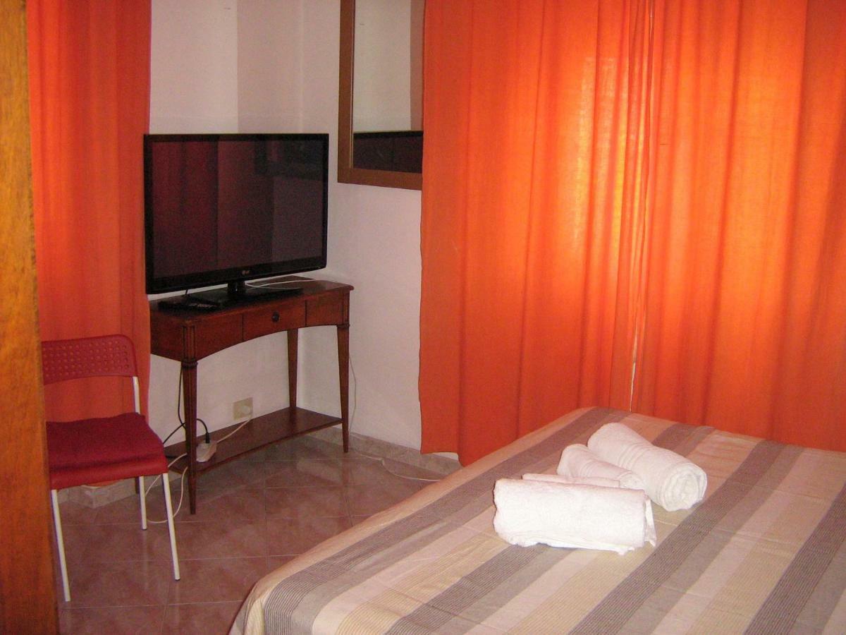 Happy Friends Apartment